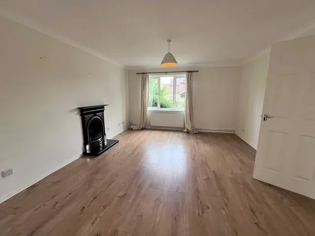 House Magnolia Court in Nottingham