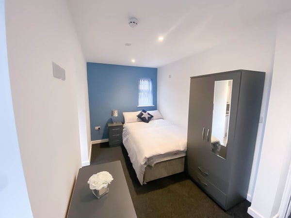Room The Boulevard in Stoke-on-Trent