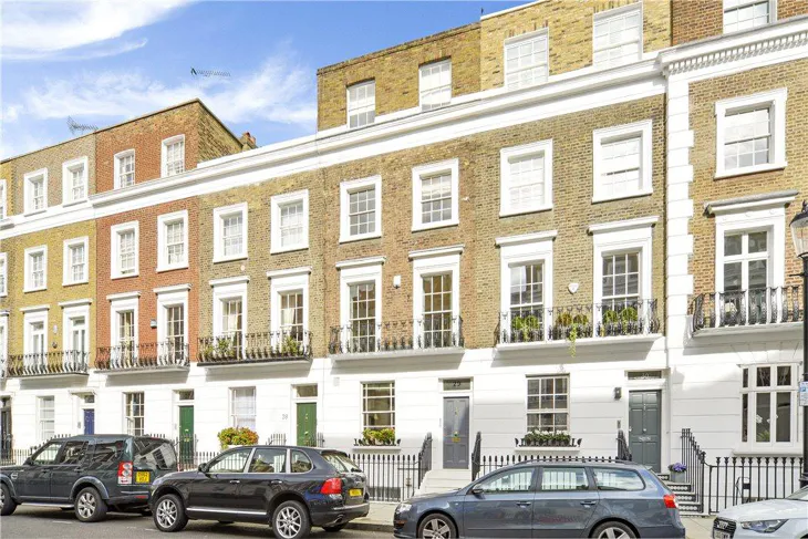 House Moore Street in Greater London