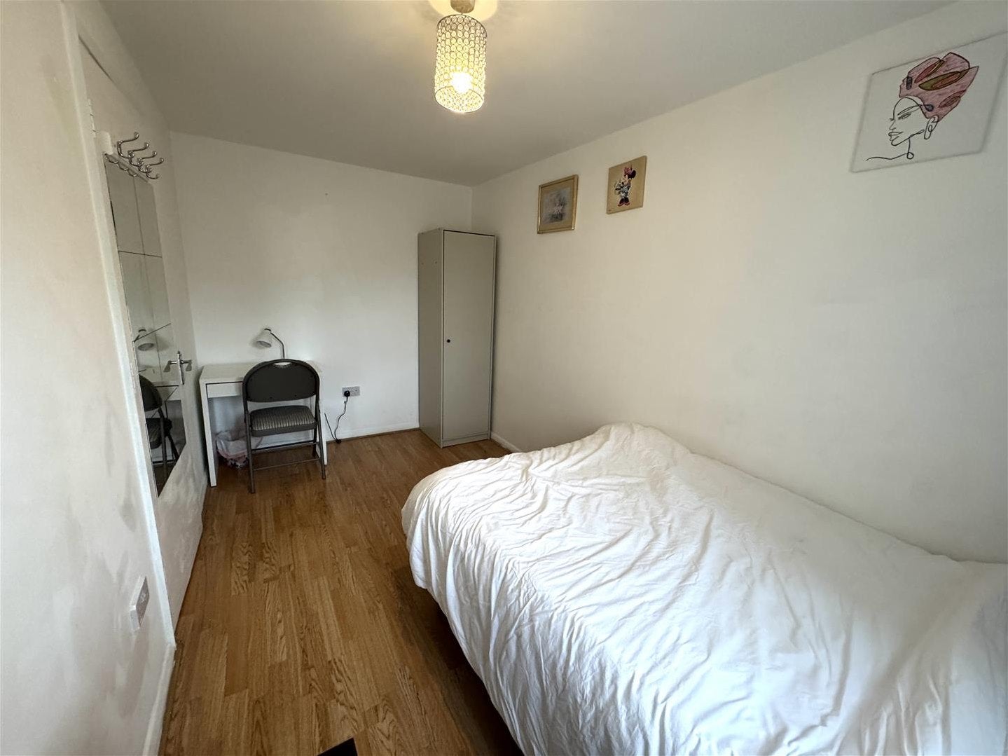 House Chalkhill Road in Greater London