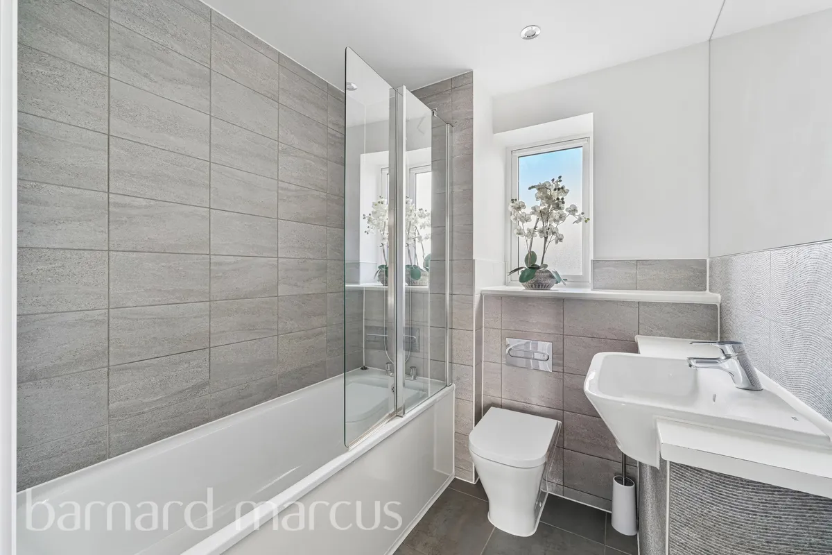 Flat Tala Close in Greater London