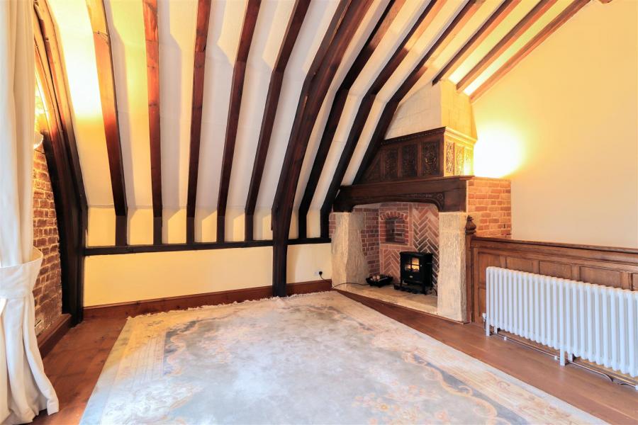 Flat Gloucester Street in Winchcombe