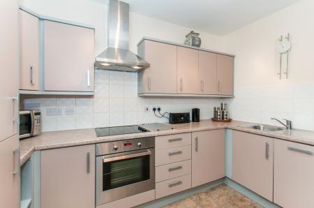 Flat Grenfell Road in Maidenhead