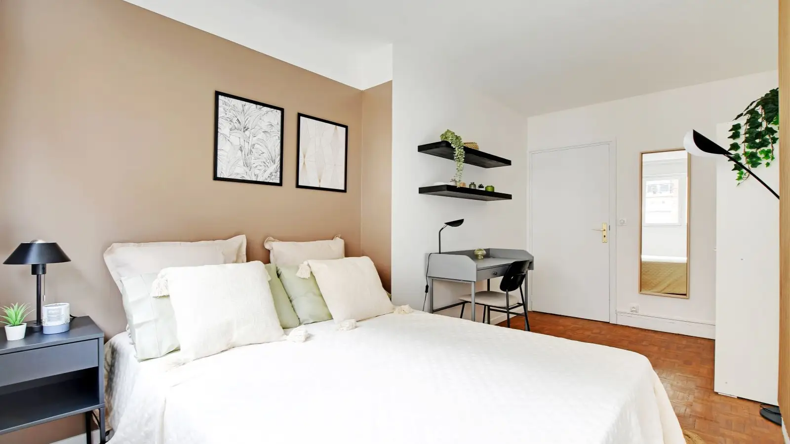 Flat Rue de Vaugirard in Paris