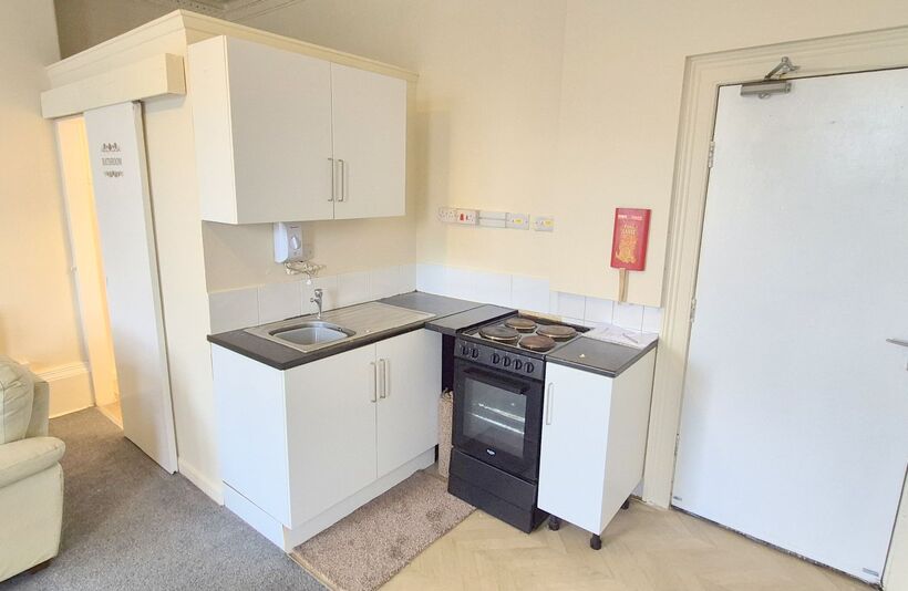 Flat Westbourne Grove in Scarborough