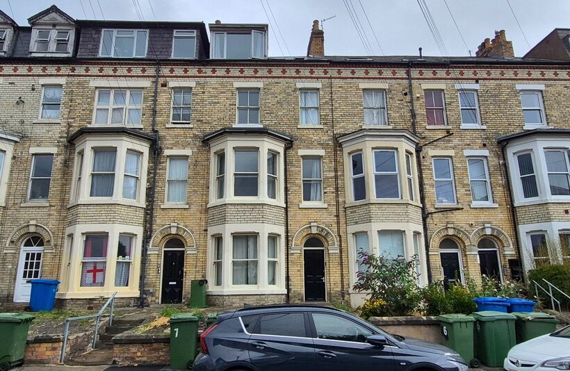 Flat Westbourne Grove in Scarborough