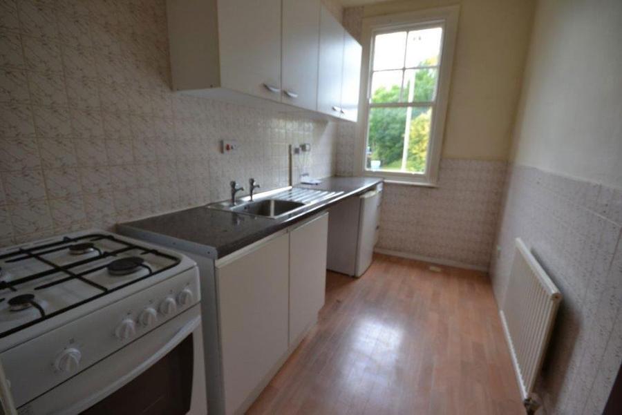 Flat Fosse Road South in Leicester