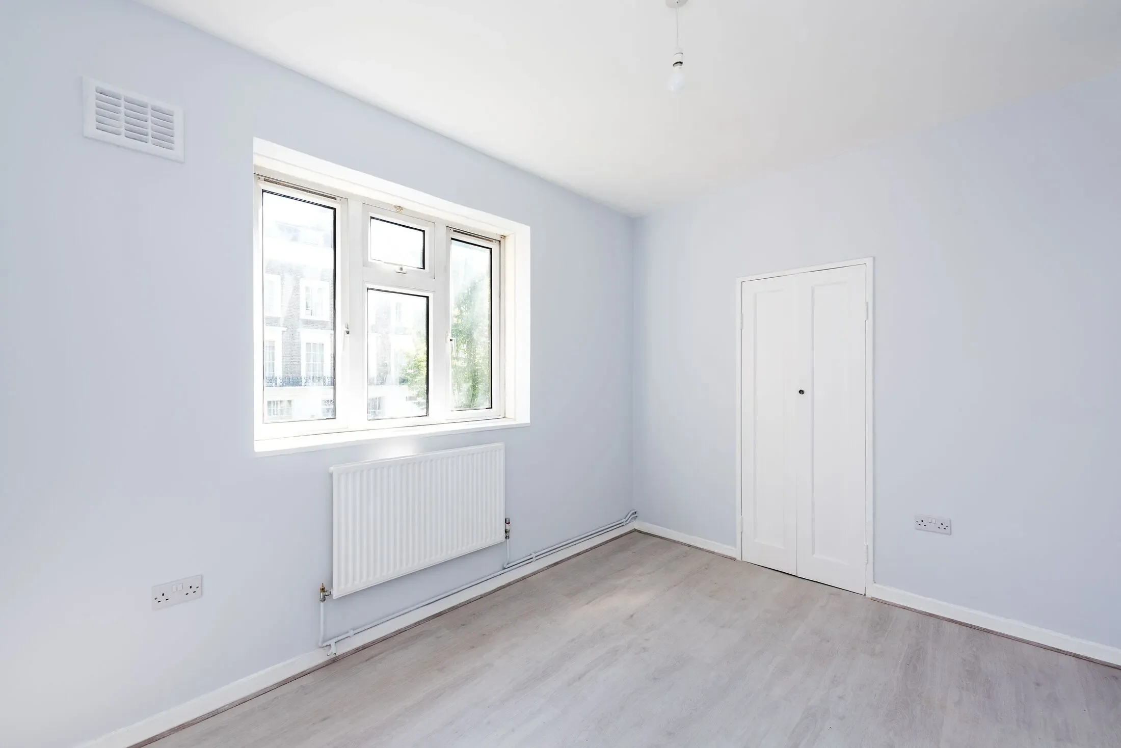 Flat Wiltshire Close in Greater London