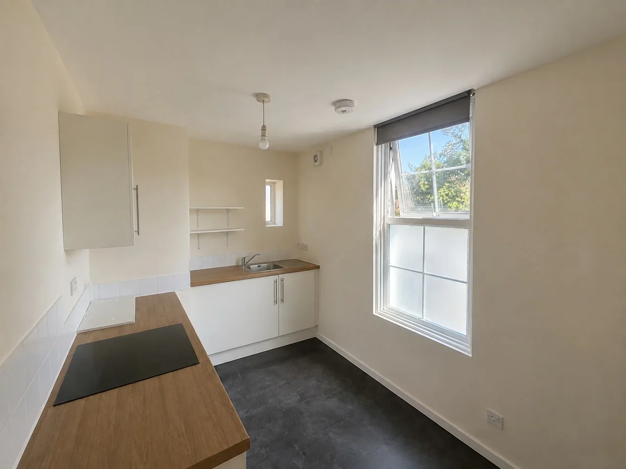 Flat Benhill Avenue in Greater London