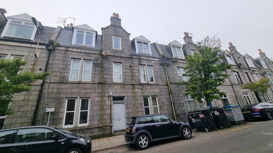 Flat Wallfield Crescent in Aberdeen City