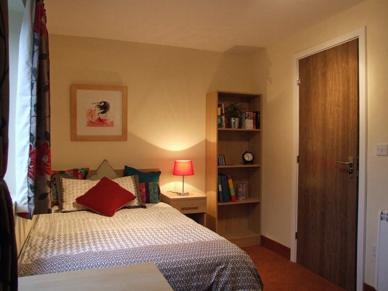 Room Beaumont Drive in Birmingham
