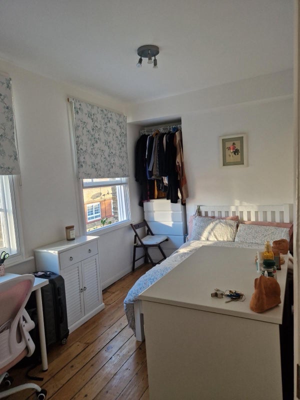 Room Grange Walk in Greater London