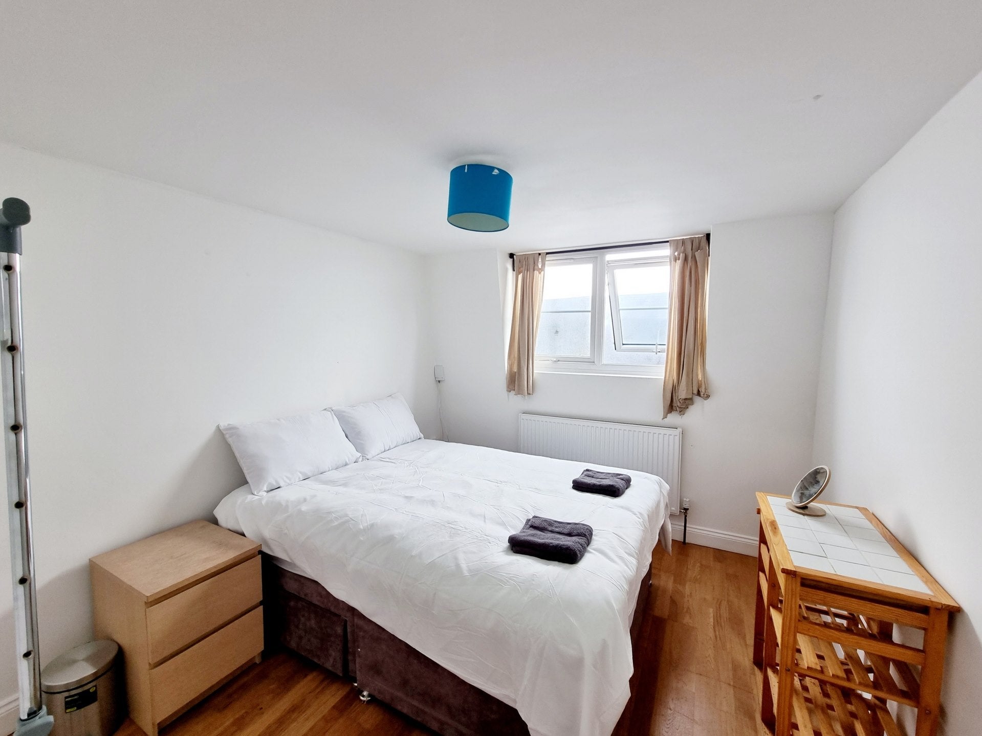 Flat Sussex Way in Greater London