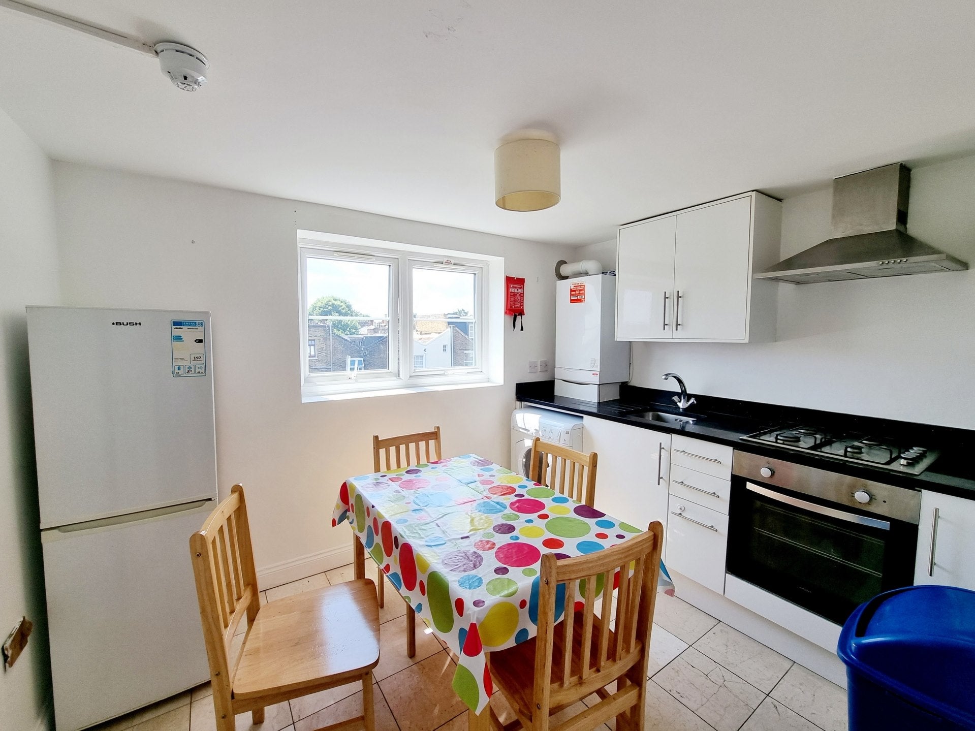 Flat Sussex Way in Greater London