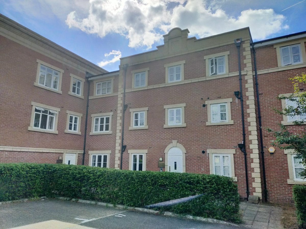 Flat Talfourd Way in Reigate and Banstead
