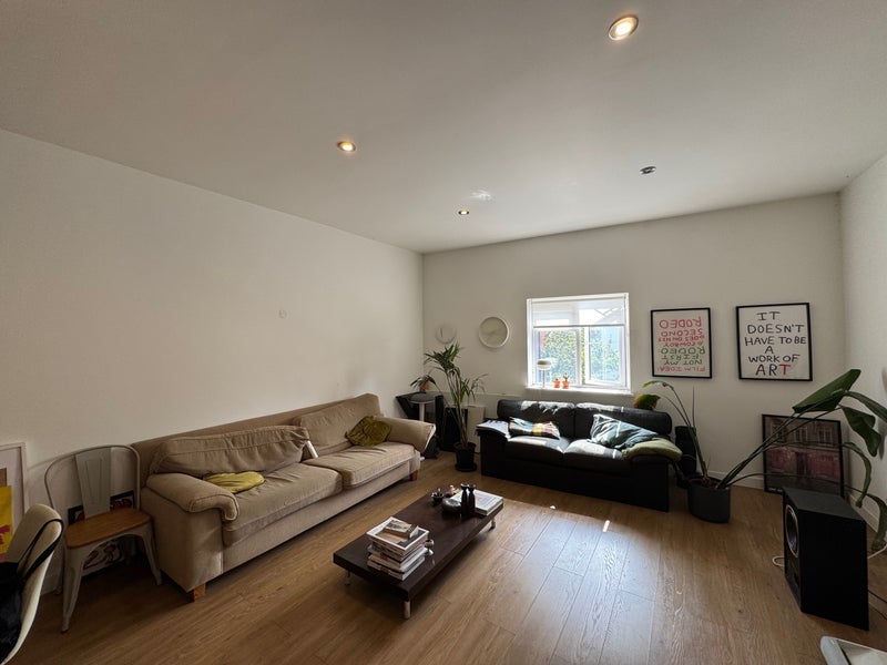 Room Roman Road in Greater London