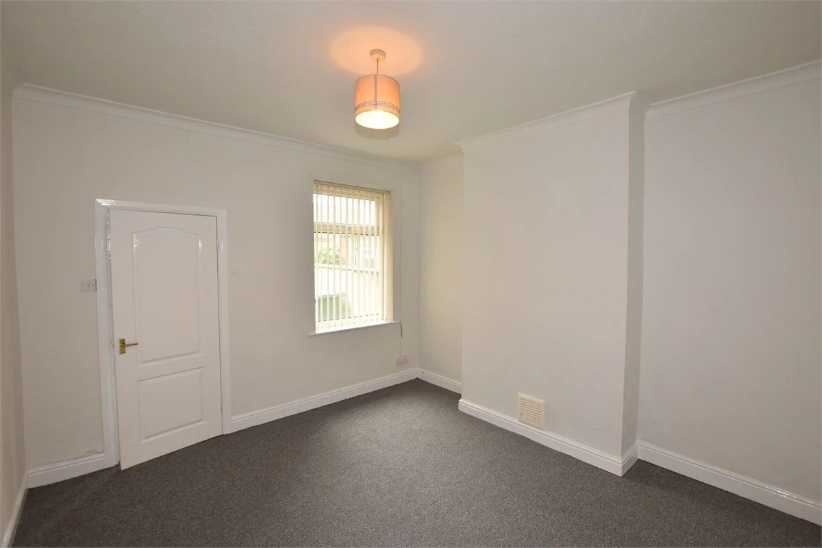 Flat Prospect Street in Amber Valley