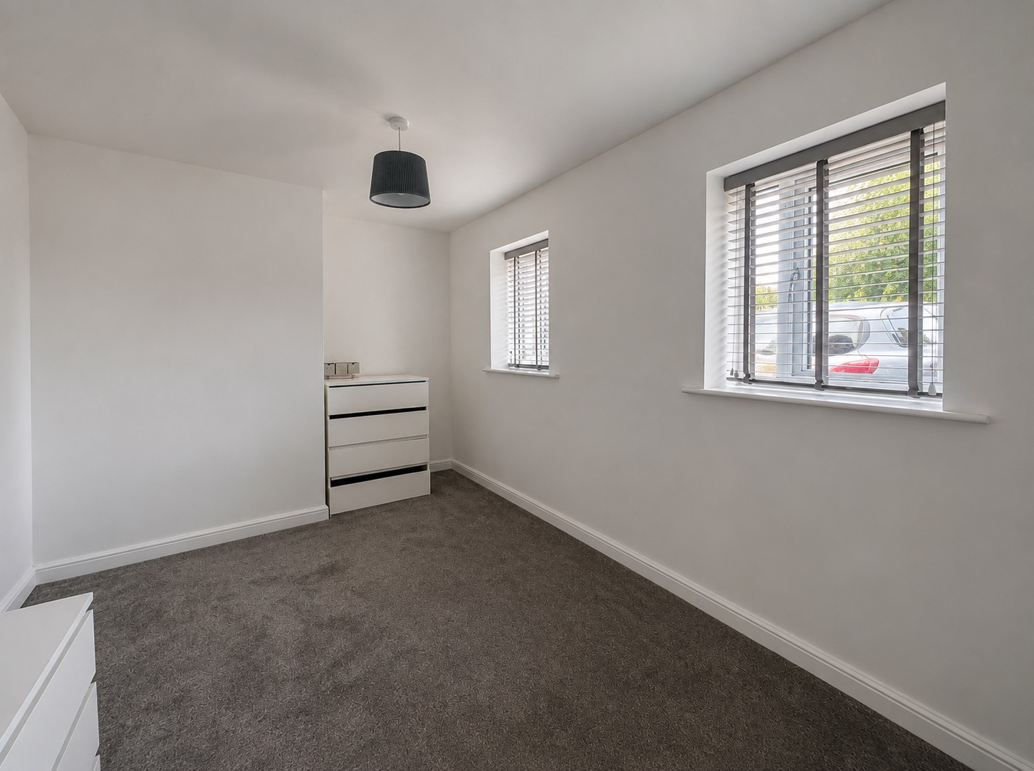 Flat Elizabeth Court in Wakefield