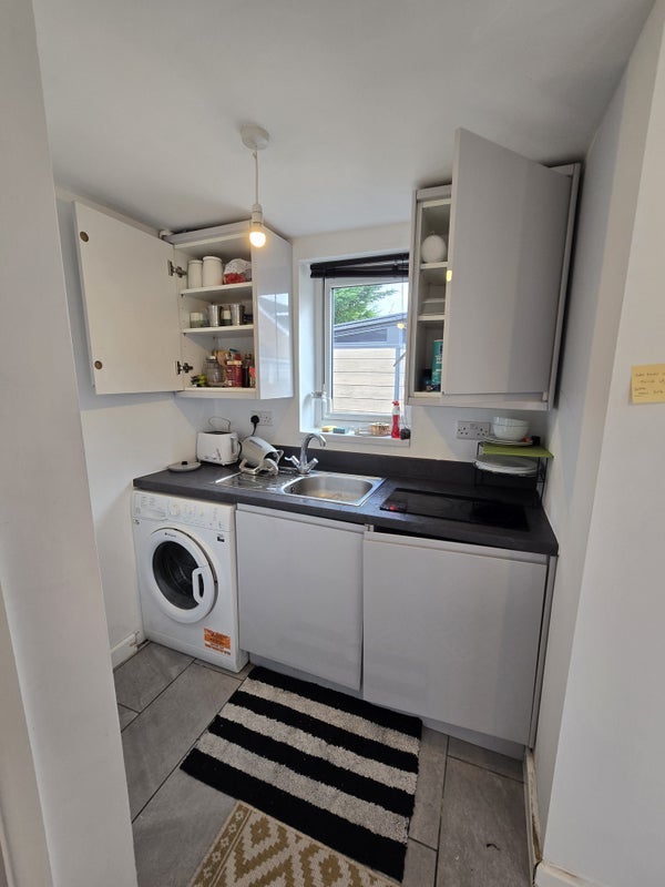 Flat Polefield in Preston