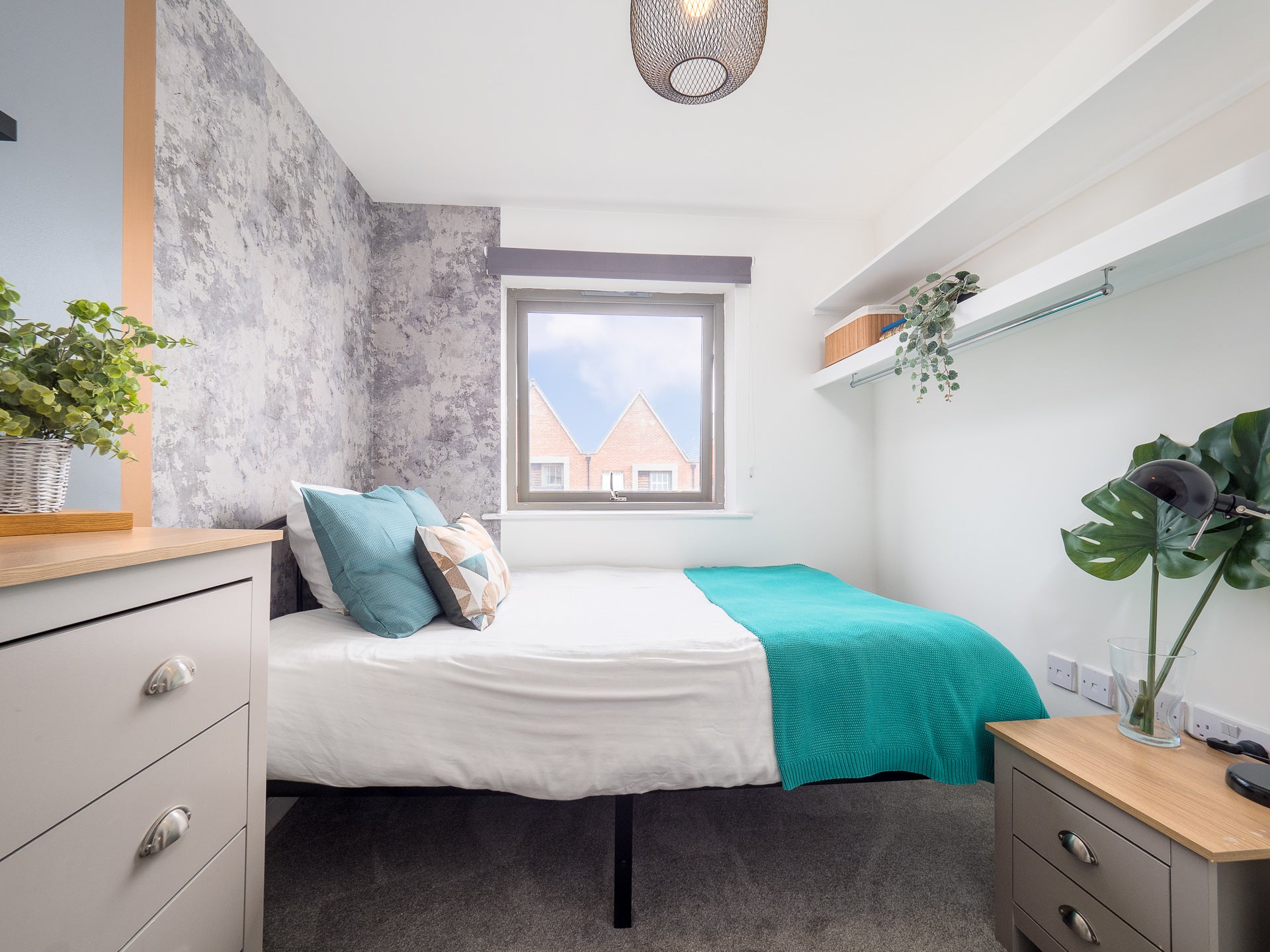 Room Latchet Lane in Upton