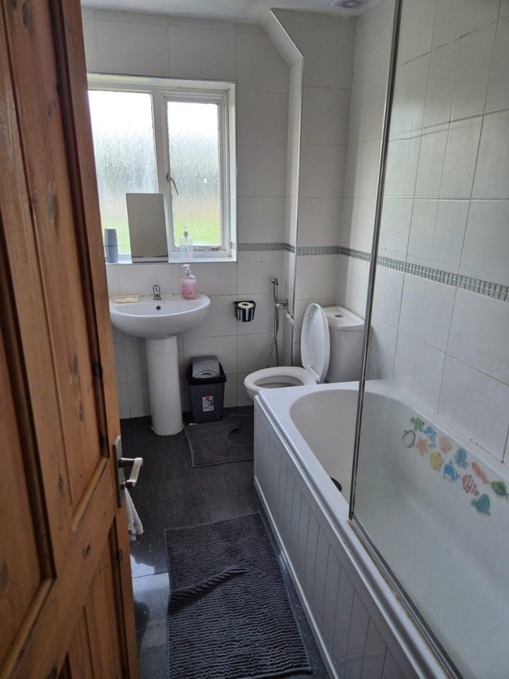 Room Back Willow Close in Bolton