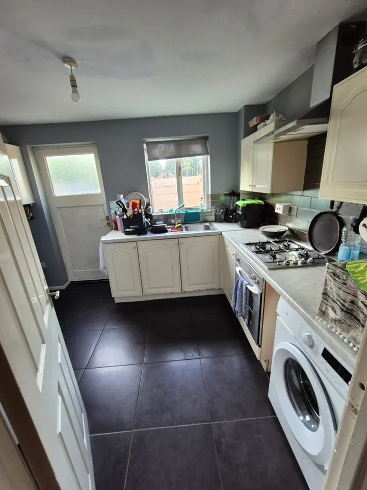 Room Back Willow Close in Bolton