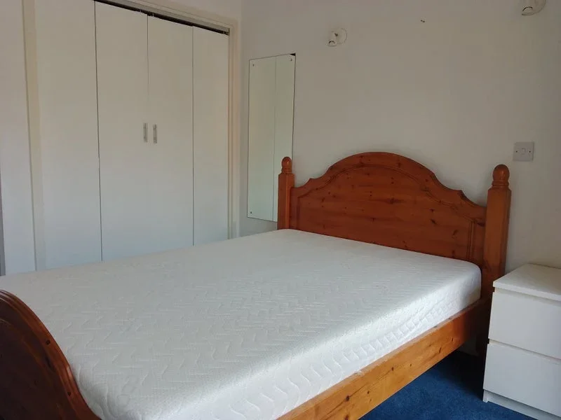Room Ilminster Gardens in Greater London