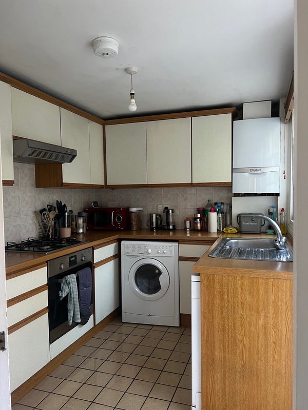 Room Tredegar Square in Greater London