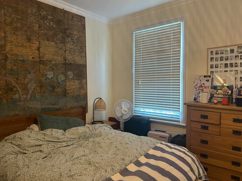 Flat Kinnoul Road in Greater London