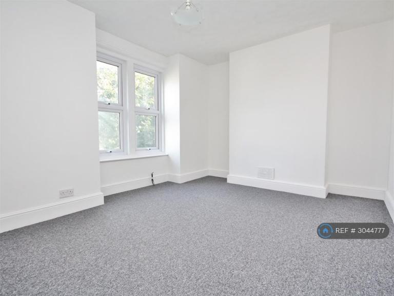 House Jolliffe Avenue in Poole