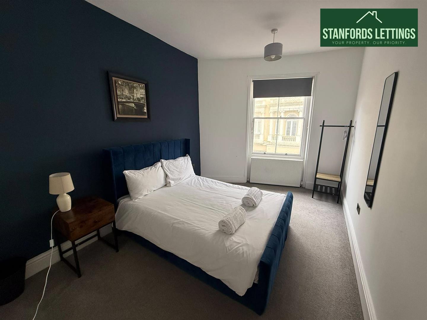 Room Western Road in Hove