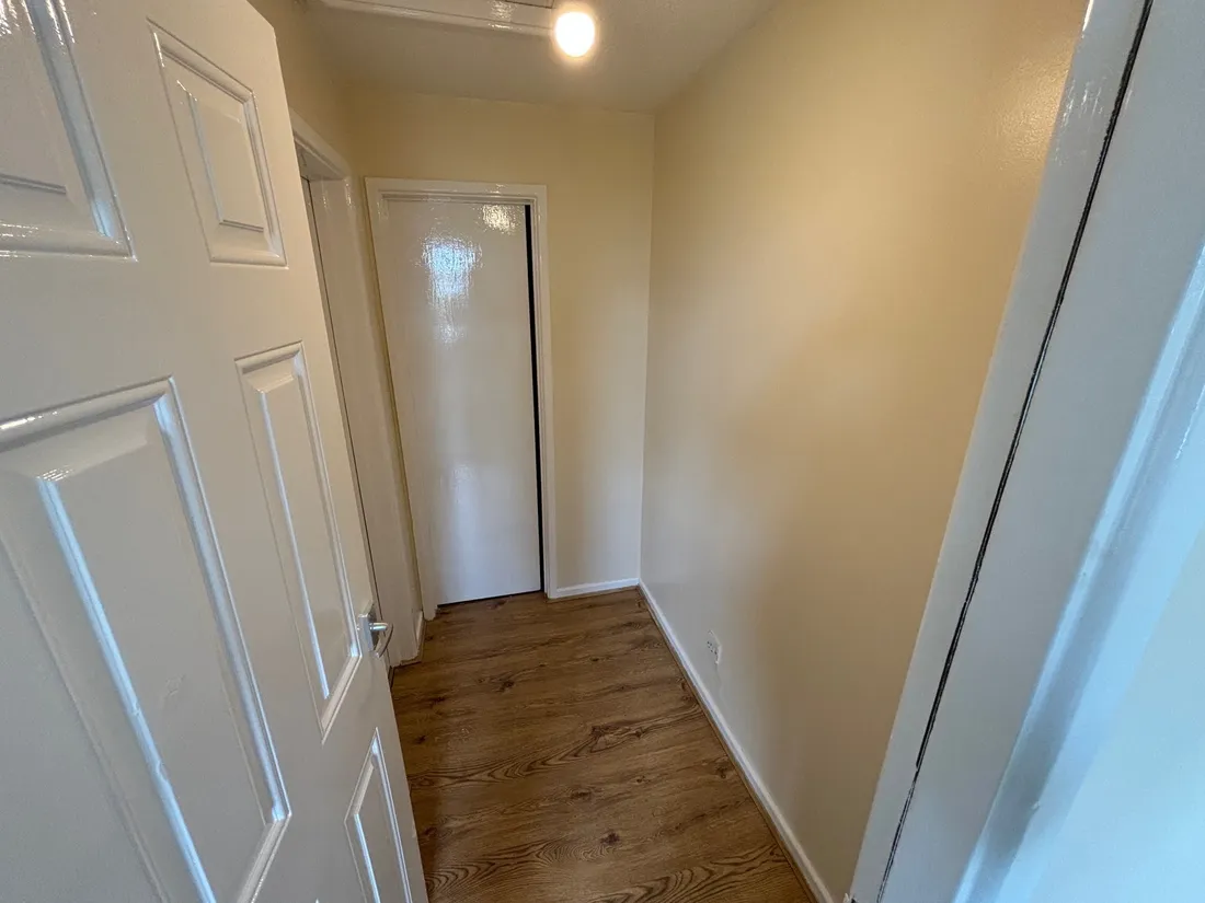 Flat Bronwydd in Swansea