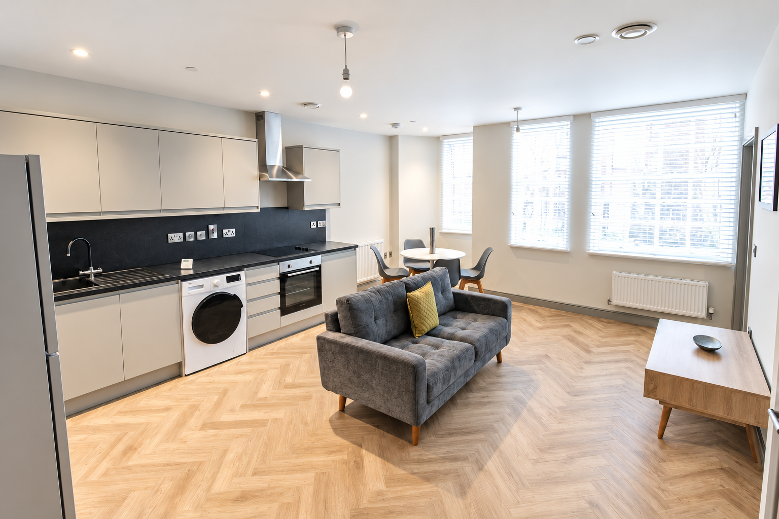 Flat Long Row in Nottingham
