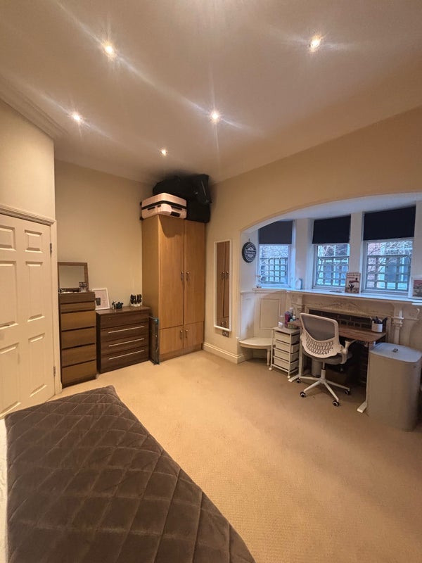 Room Lytton Grove in Greater London