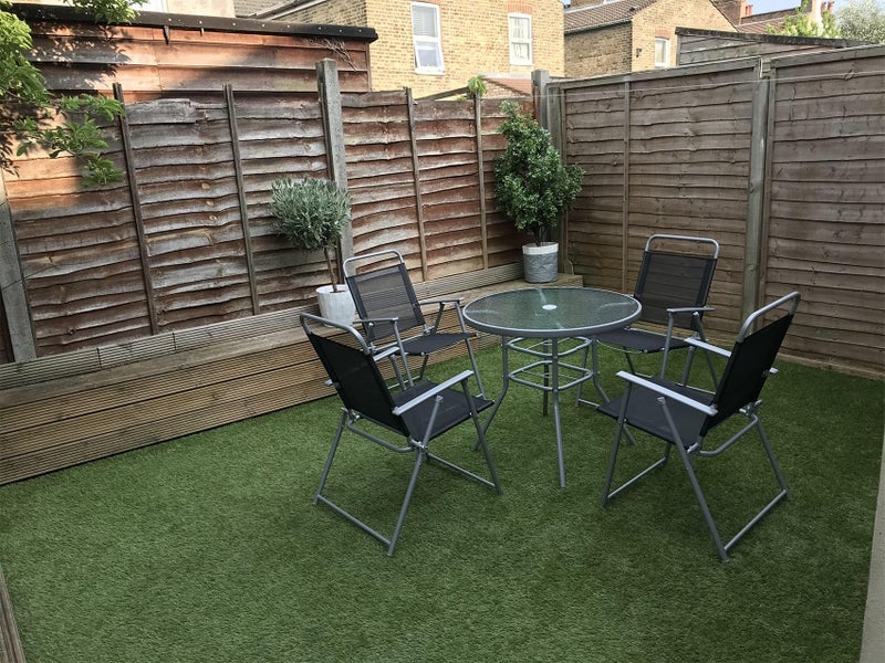 Room Clonmell Road in Greater London