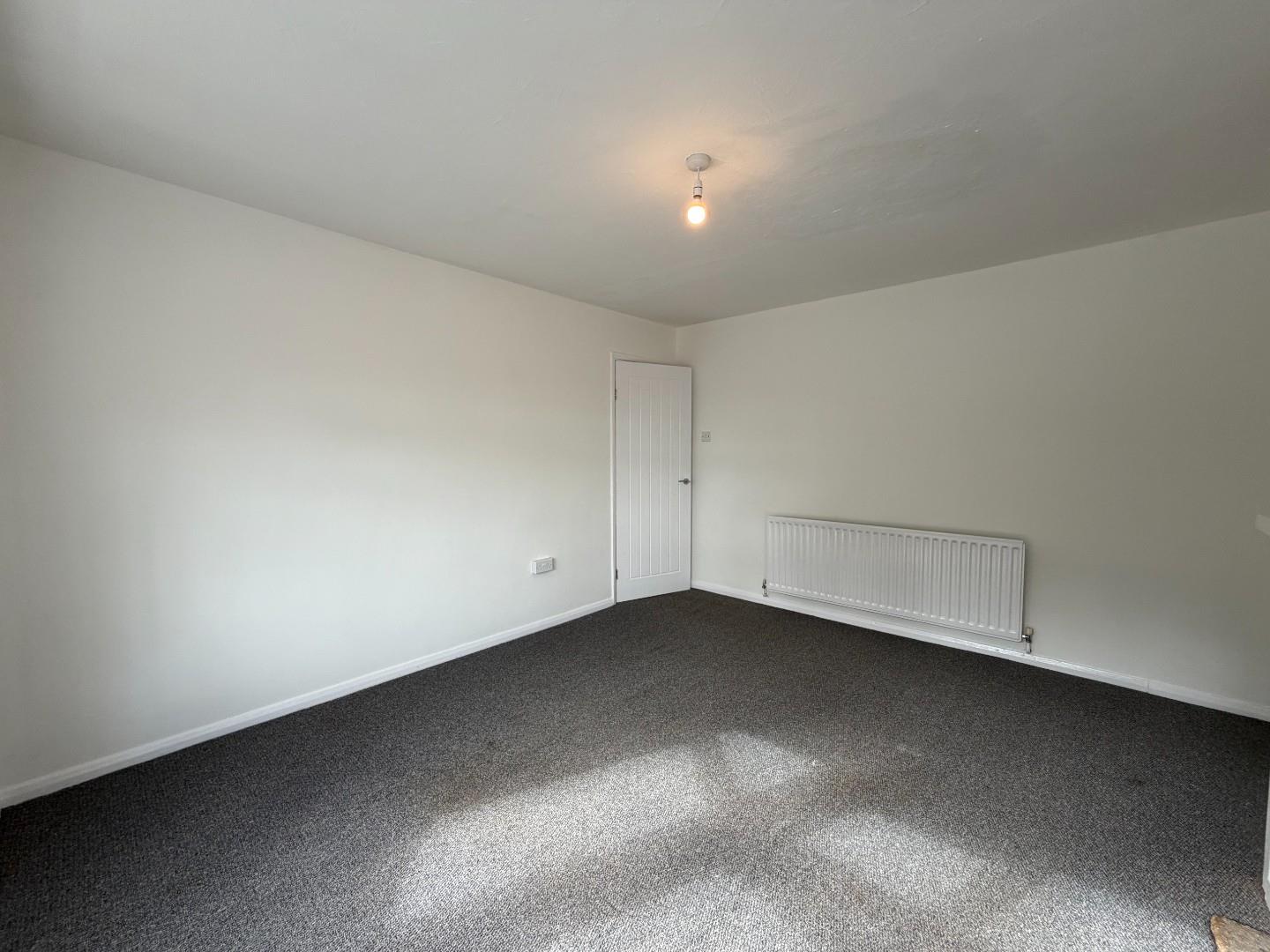 Flat Bouverie Road in Hardingstone