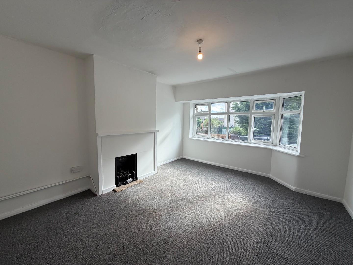 Flat Bouverie Road in Hardingstone