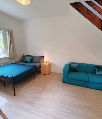 Flat Brighton Grove in Manchester