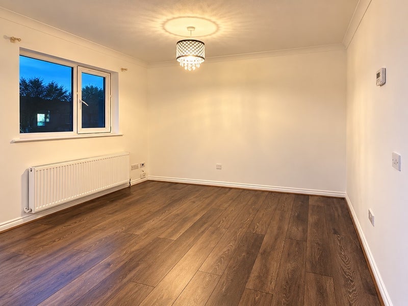 Flat Victoria Street in Slough