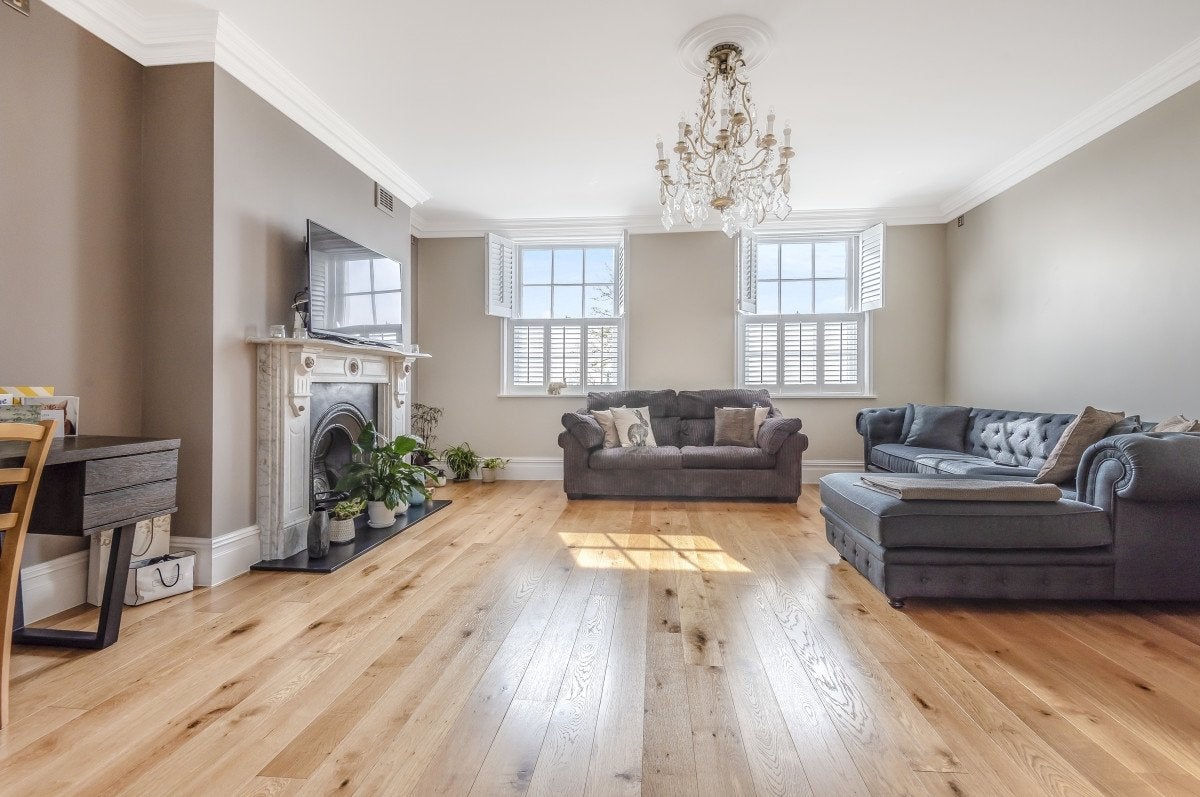 Flat Kidbrooke Gardens in Greater London