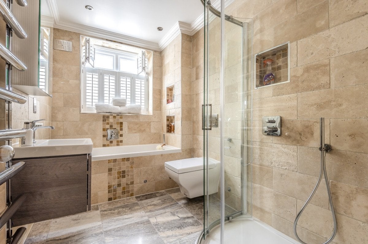 Flat Kidbrooke Gardens in Greater London