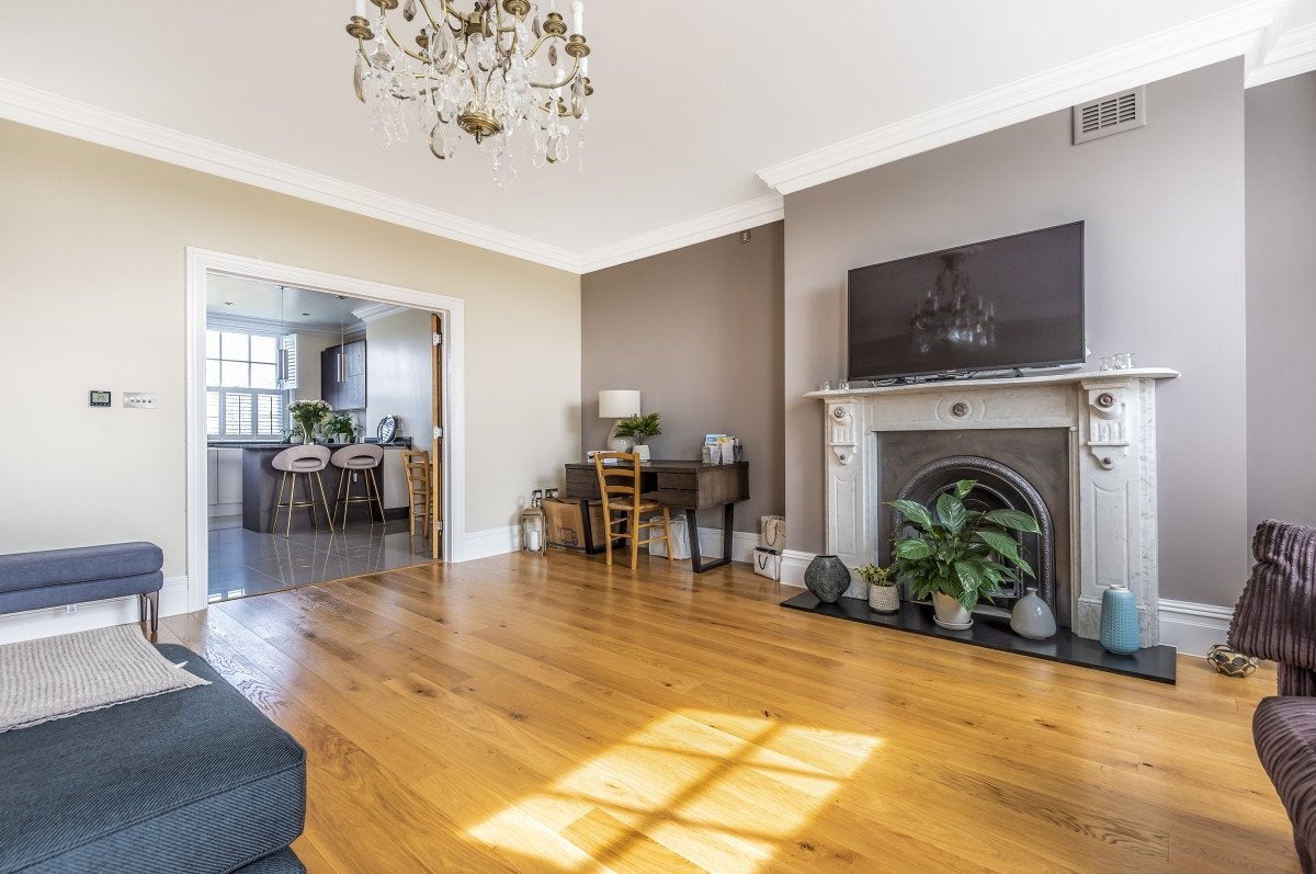 Flat Kidbrooke Gardens in Greater London