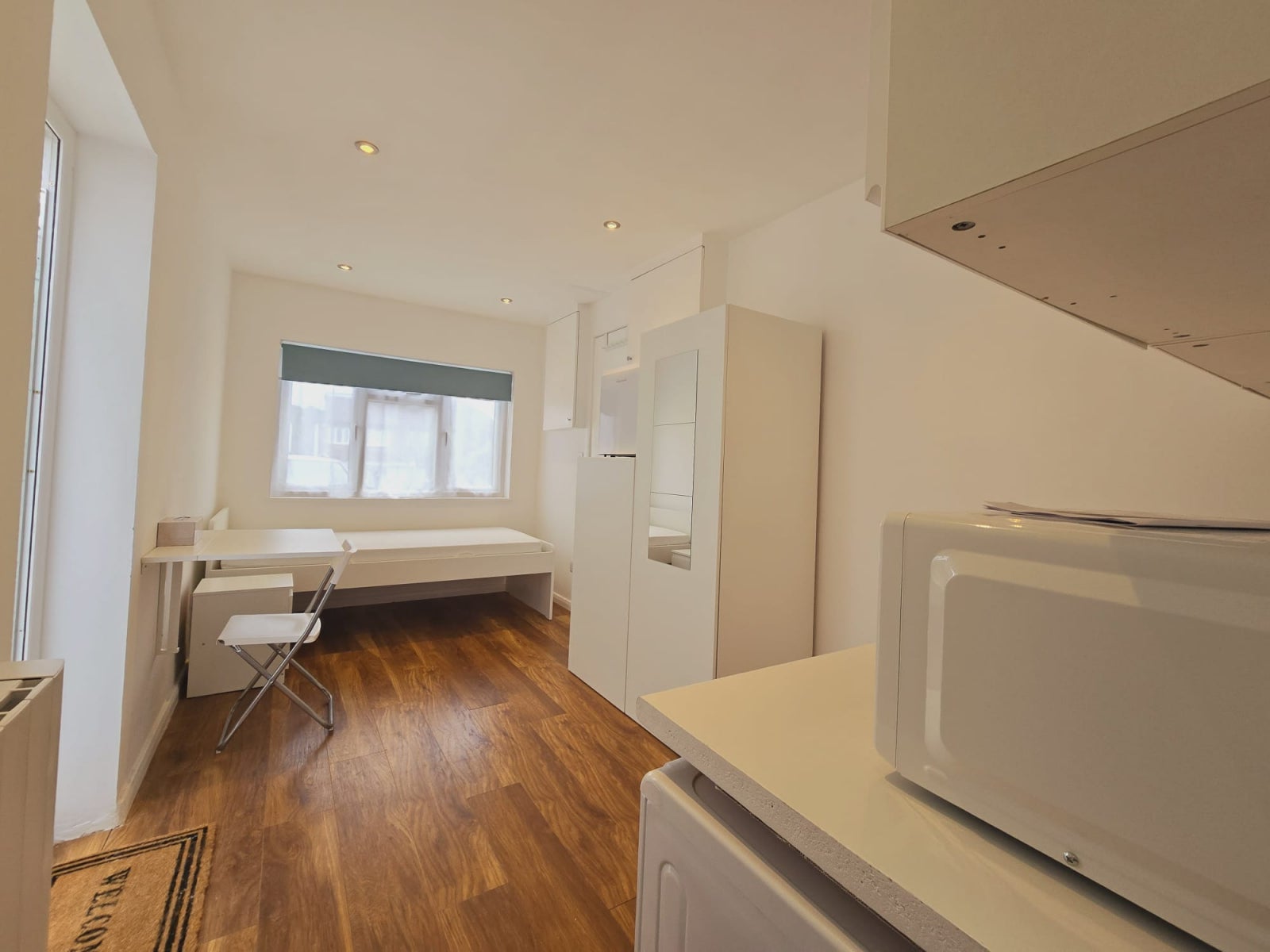 Room Woodlands Close in Greater London