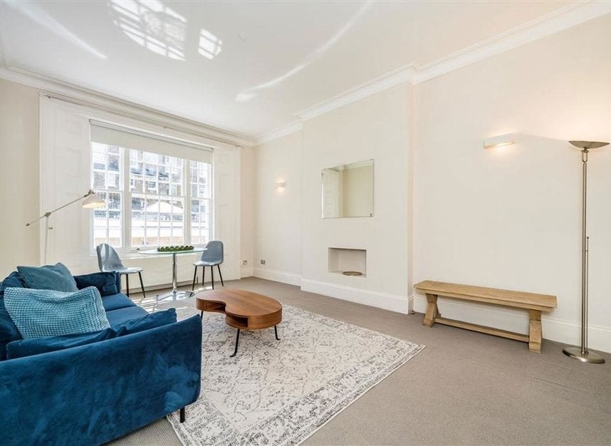 Flat Cornwall Gardens in Greater London