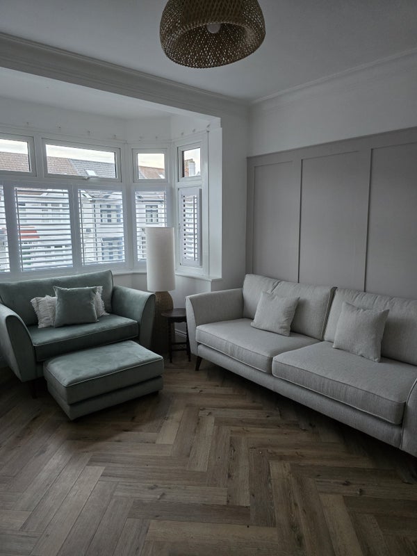 Room Marlborough Road in Greater London
