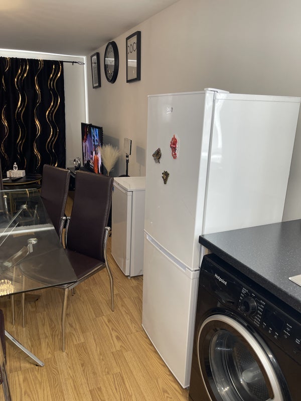 Room Whalley Road in Middleton