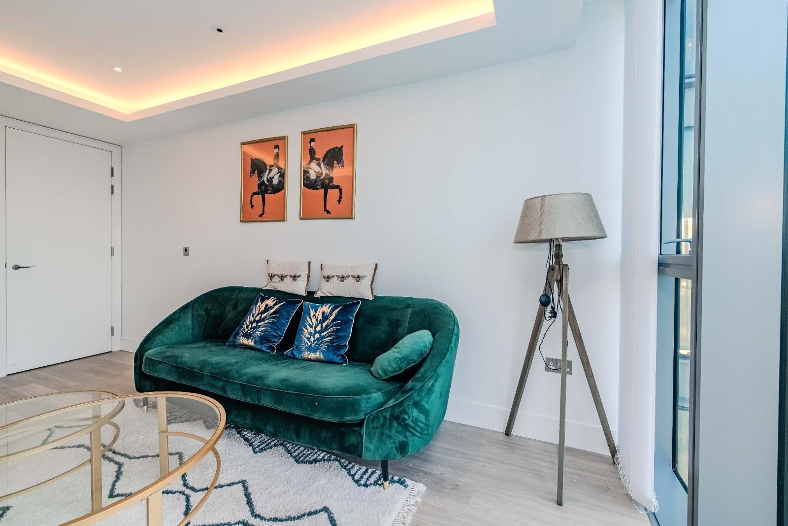 Flat Macclesfield Road in Greater London