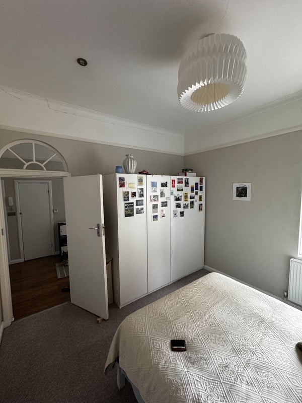 Room Woodgrange Avenue in Greater London