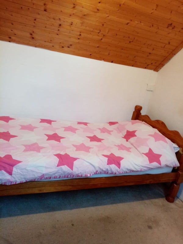 Room Cranbrook Road in Poole