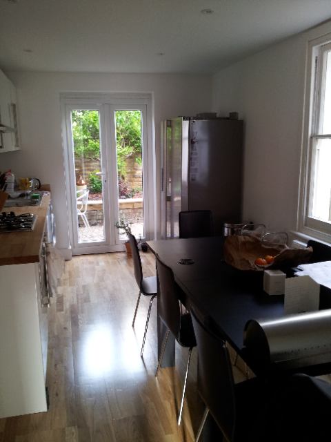 Room Corrance Road in Greater London